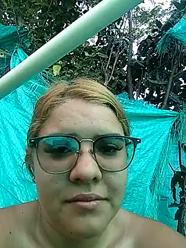 single kitten online show from April 5, 1:54 pm