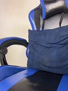 Maddie 7 online show from March 30, 8:47 am