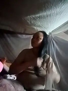 muimui990 online show from February 26, 1:43 pm