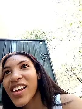 ginevere 20 online show from April 2, 9:12 pm