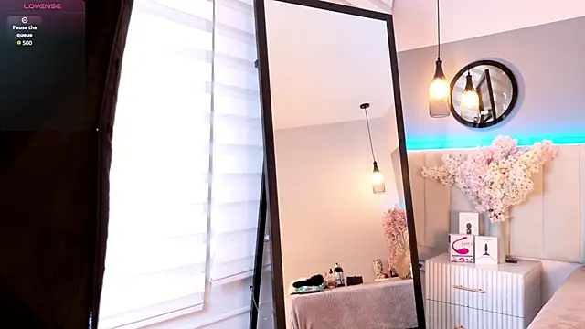 Grace Williams  online show from April 7, 8:11 pm