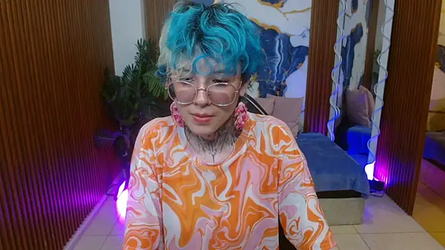 Lyra tay online show from April 16, 9:39 pm