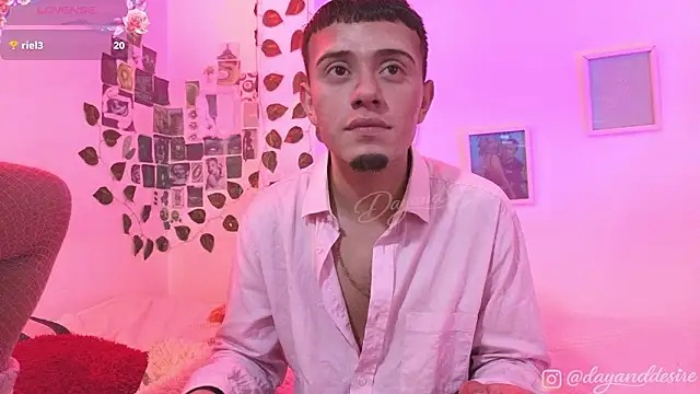 DayandDesire online show from March 19, 6:29 am