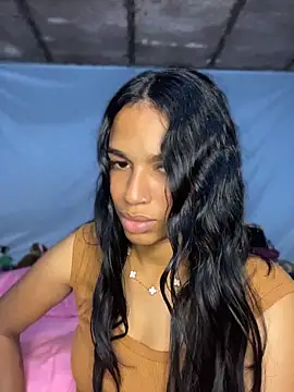 FlorSalvaje  online show from June 7, 12:28 am