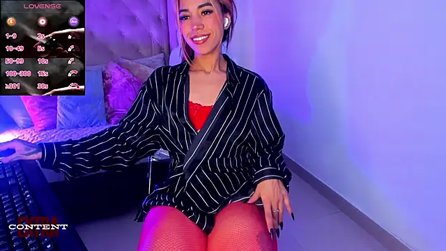 Raven Dooll online show from March 27, 10:10 pm