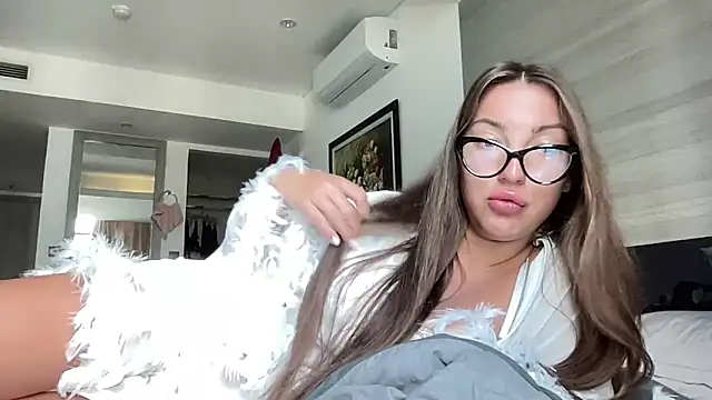 Kit kata online show from March 24, 2:39 am