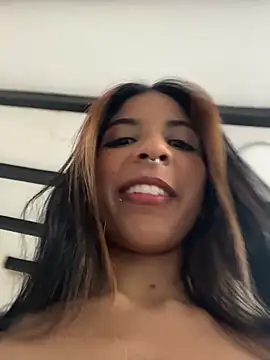 VioletaHills  online show from April 15, 7:58 pm