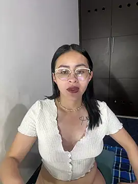 Anni Rose online show from April 6, 9:10 am