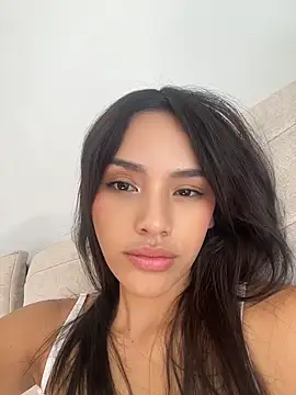 Mia-villalobos online show from June 11, 2:03 pm
