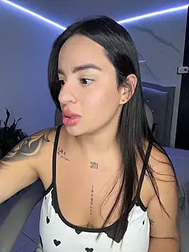 Lisabrown 23 online show from April 21, 1:42 am