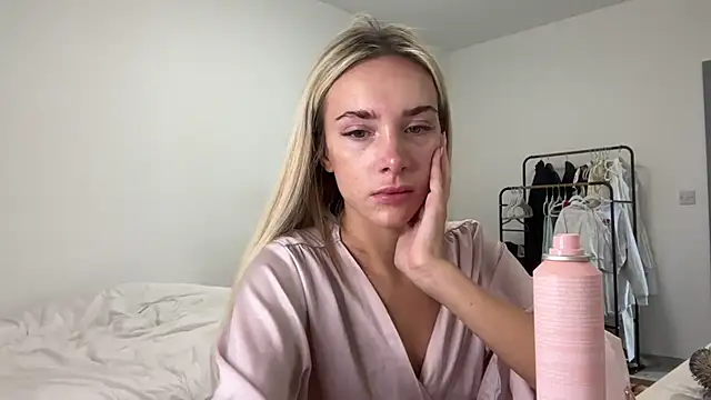 Naughtyblondex online show from July 23, 11:51 am