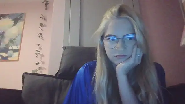 Kiss To Remember online show from March 19, 9:08 pm