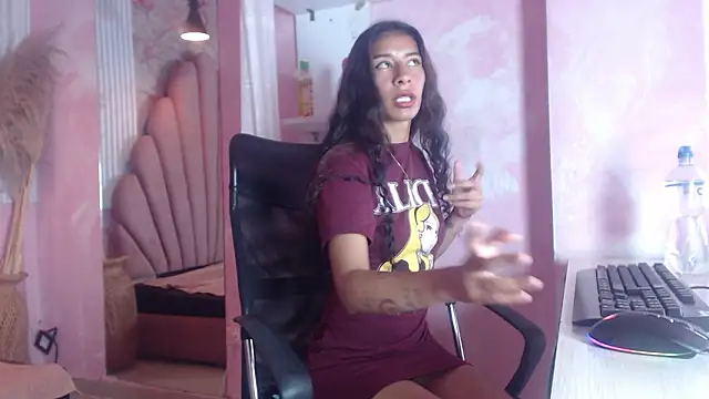 Siena Bouer online show from March 15, 4:03 am