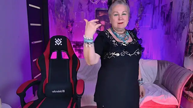 LilaMaharani online show from April 22, 2:36 pm