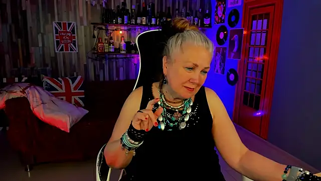 LilaMaharani online show from March 31, 1:11 pm