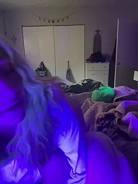 imkhloe online show from May 23, 11:47 pm