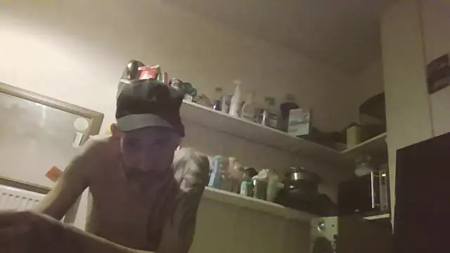 DOUBLETROUBLE7773 online show from March 14, 2:45 am