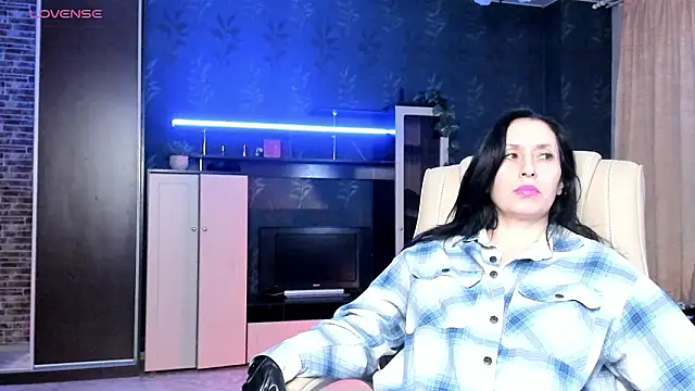 Lucky Milf online show from March 5, 4:36 pm