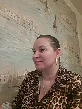 LaraHarper online show from April 4, 9:24 pm