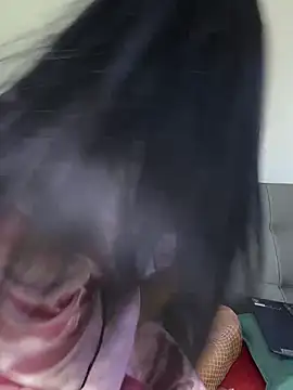 Bella Smithe online show from April 12, 3:37 pm