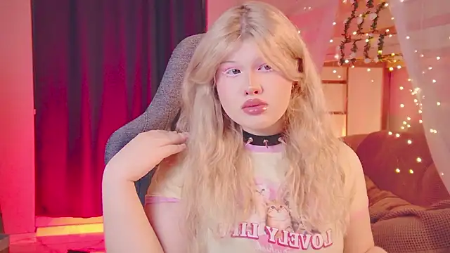 LilithNlsn online show from March 6, 8:42 am