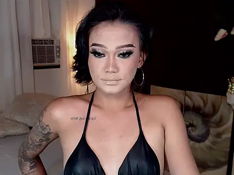 xXLustFullTransXx online show from March 9, 2:31 pm