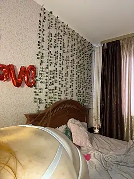 SweetsforLily online show from March 8, 1:37 pm