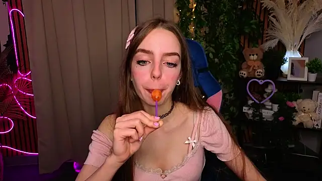 BarbaraMcDaniel online show from March 27, 6:41 pm