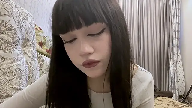 LoidaTrytten online show from March 19, 3:49 pm