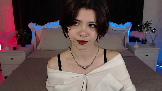 llittle-peachh online show from March 15, 12:18 pm