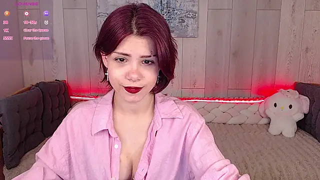 llittle-peachh online show from April 17, 12:40 pm