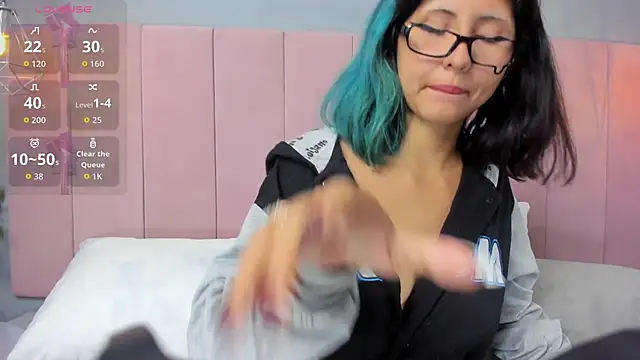 KleoLennox online show from April 13, 2:18 pm