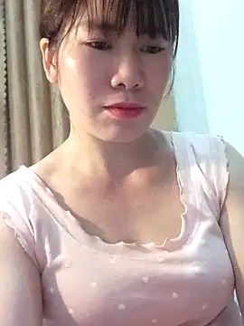 Bondgirl 9 online show from March 18, 6:02 pm