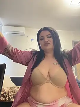 julietalovee online show from March 11, 11:14 am