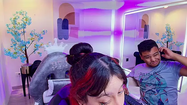 TarlyWho online show from April 18, 11:35 am