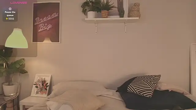 Jade-Naughty online show from June 25, 7:04 pm