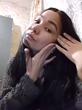 HollyXMolly online show from March 8, 6:12 pm