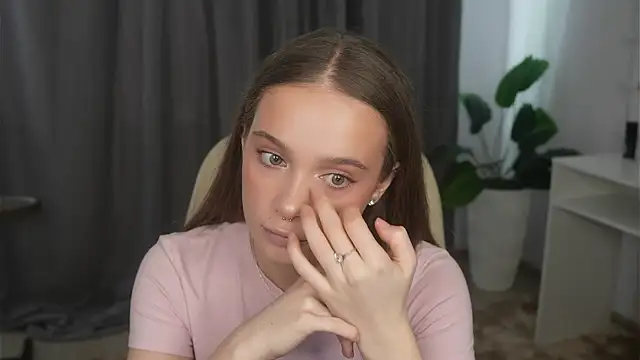 MeriPhelan online show from March 10, 1:37 pm