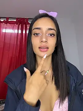 leilani X online show from April 29, 3:04 pm