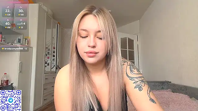 WonderedFlair online show from March 8, 7:34 am