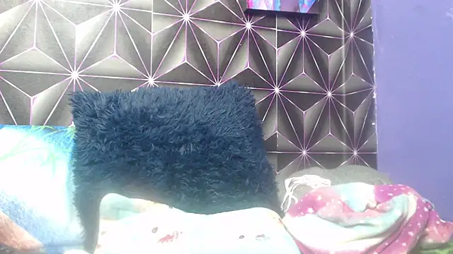 Candykss online show from May 19, 1:56 am