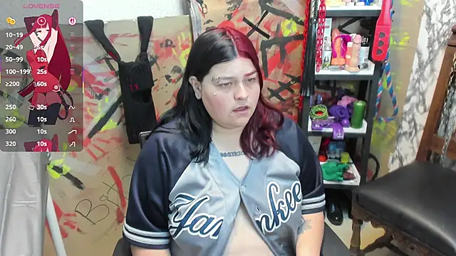 milaanddalia   online show from April 11, 11:25 am