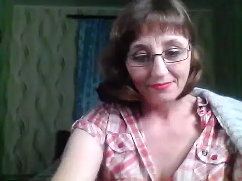 Alisaprice077 online show from April 15, 7:58 pm