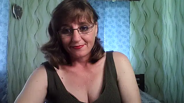 Alisaprice077 online show from July 1, 12:04 pm