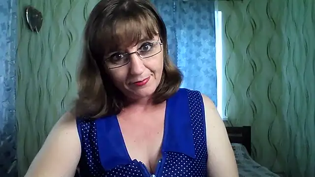 Alisaprice077 online show from July 25, 2:57 pm
