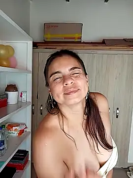 BettyBoo w online show from April 15, 1:33 pm