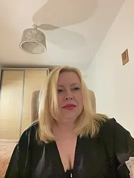JanieLight53 online show from July 22, 7:15 pm