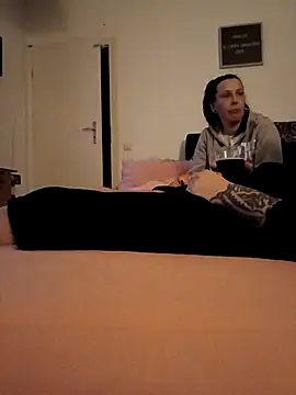 janalisa online show from April 5, 8:19 pm