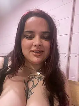 miamelt online show from March 7, 10:39 pm