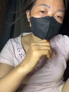 Bling-pusy online show from April 15, 1:22 pm